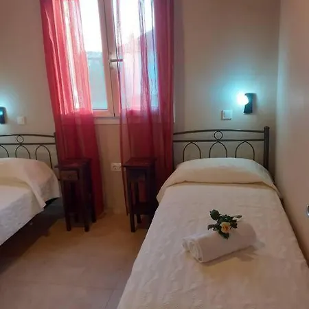 Casa de Férias Phyllida - M2 *