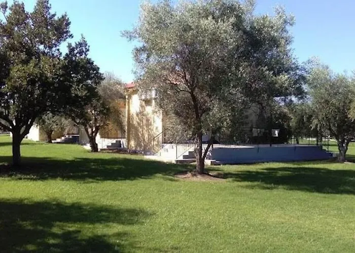 Phyllida - M2 Holiday home